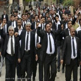 وکلا همکاری